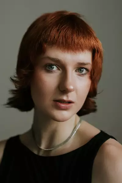 Headshot of Lizzy Owen